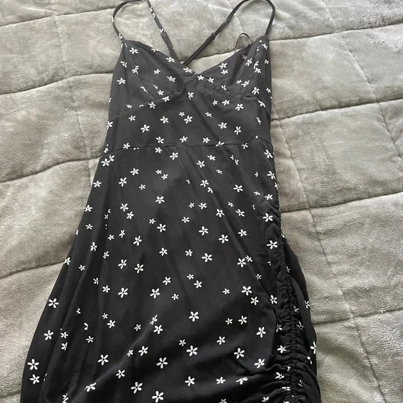 La Hearts | Dresses | Pacsun La Hearts Black And White Floral Mini Dress |  Poshmark